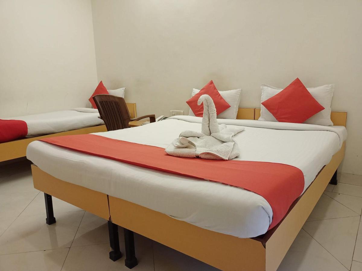 Hotel Wayfare Shirdi Dış mekan fotoğraf