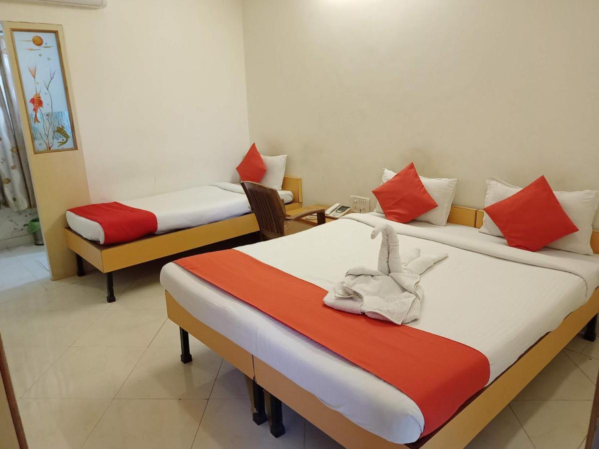 Hotel Wayfare Shirdi Dış mekan fotoğraf