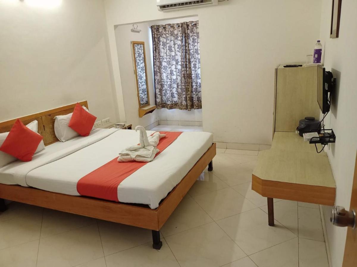 Hotel Wayfare Shirdi Dış mekan fotoğraf