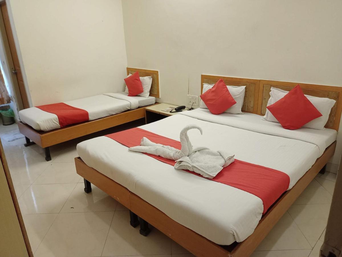 Hotel Wayfare Shirdi Dış mekan fotoğraf