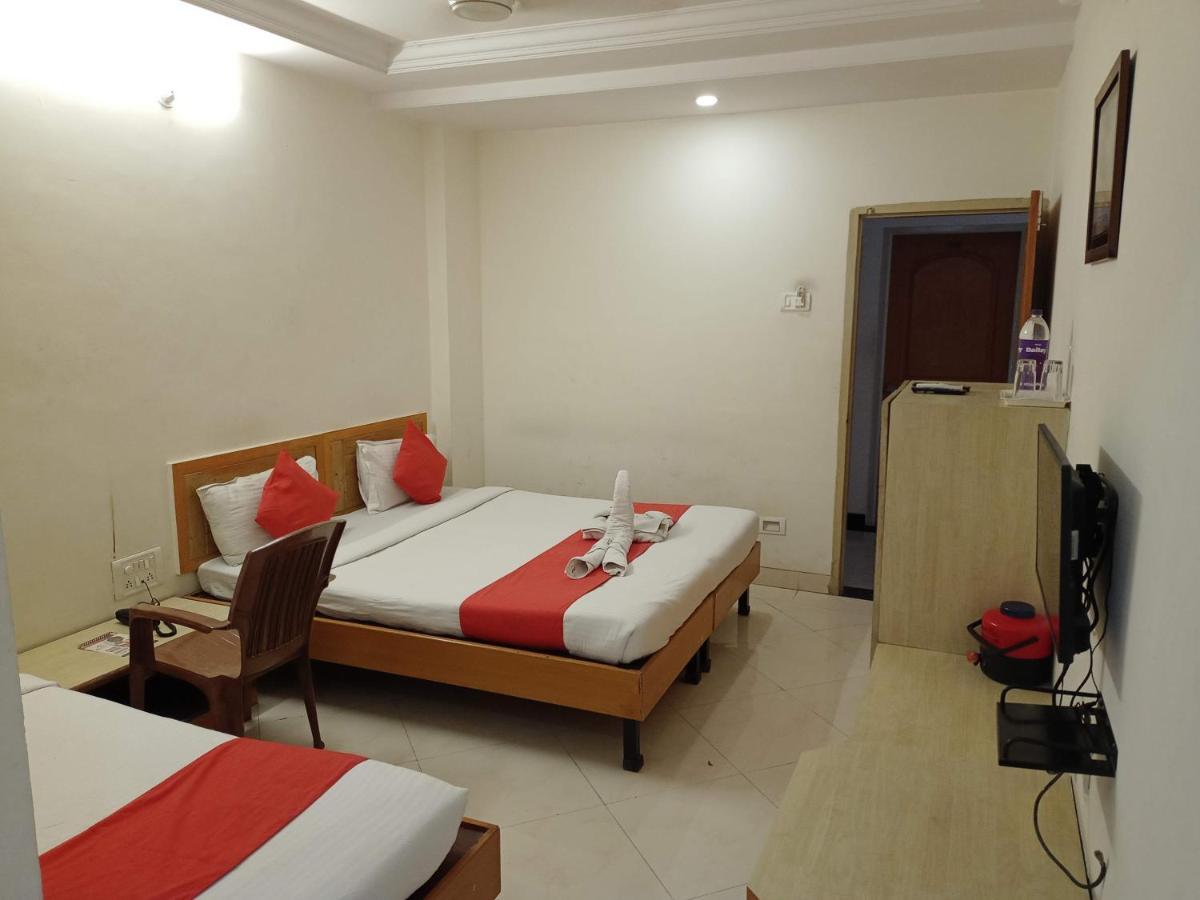 Hotel Wayfare Shirdi Dış mekan fotoğraf
