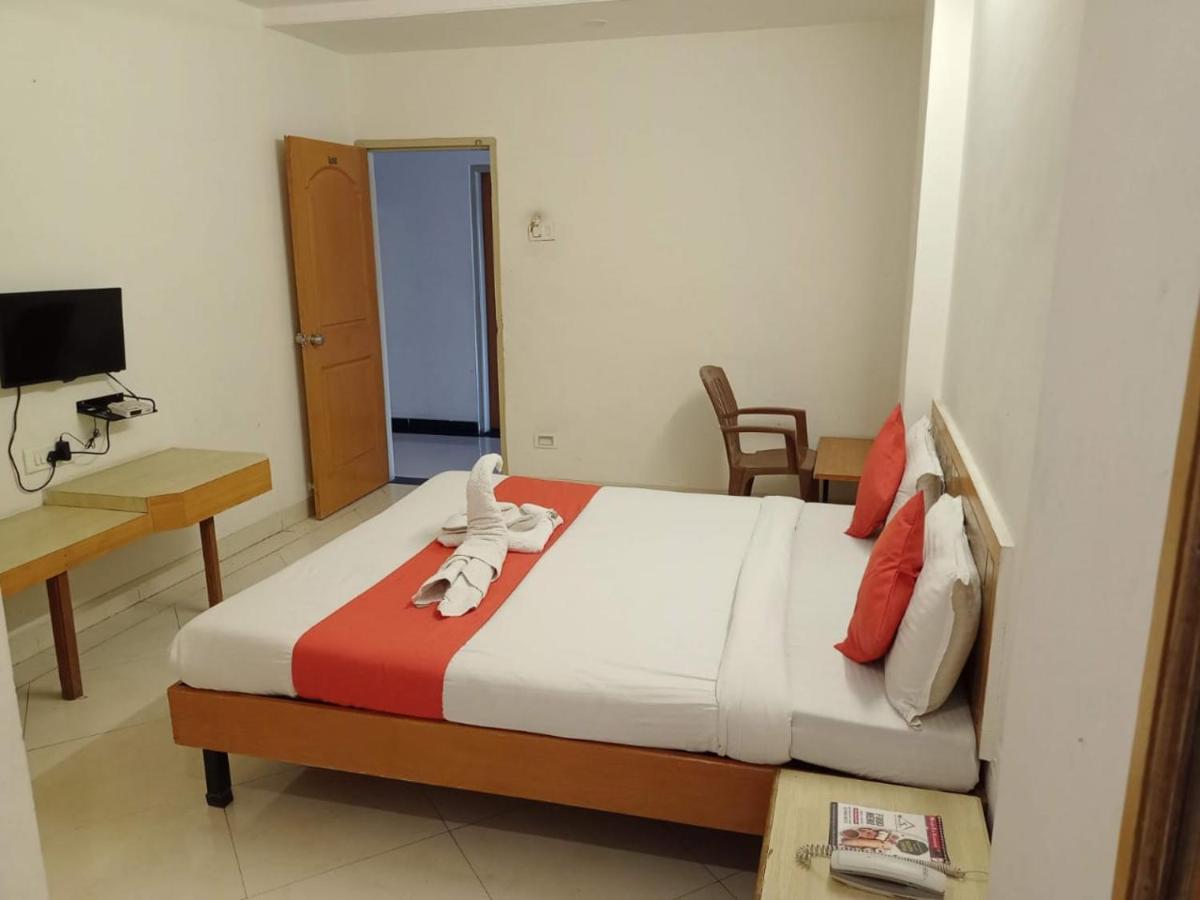 Hotel Wayfare Shirdi Dış mekan fotoğraf
