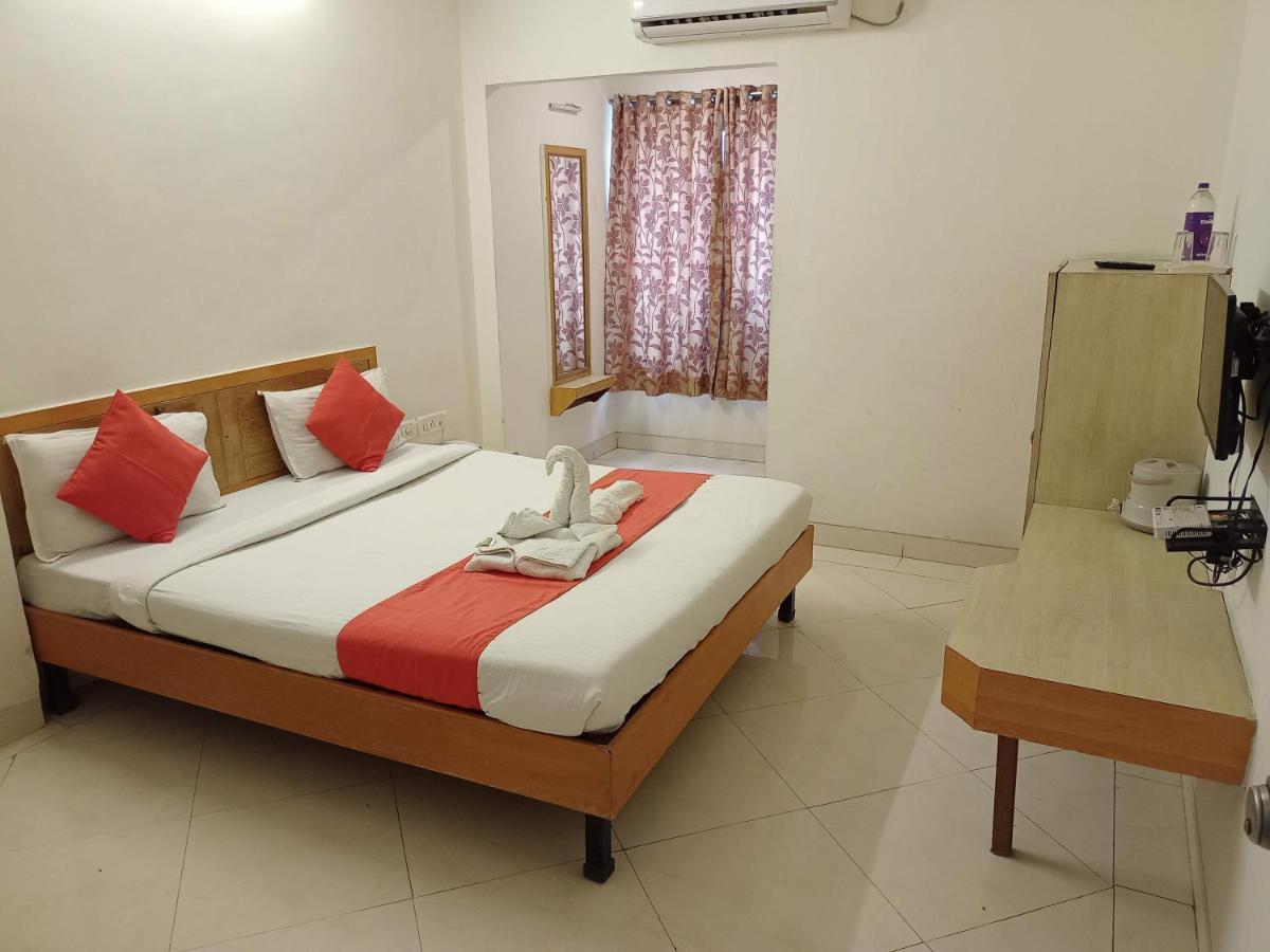 Hotel Wayfare Shirdi Dış mekan fotoğraf
